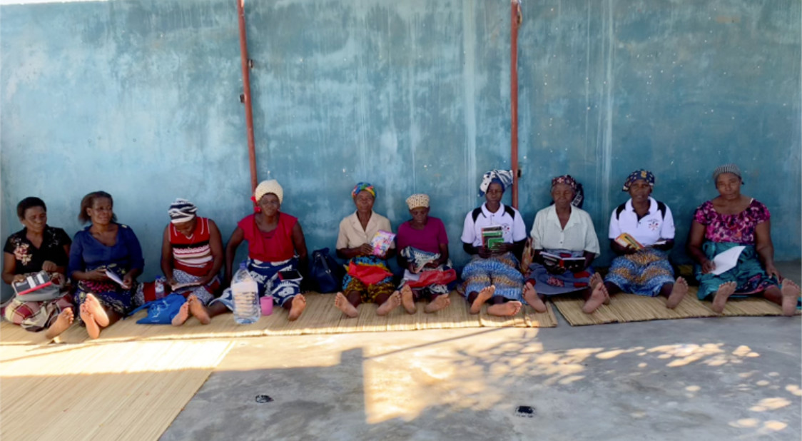 Reunião de mulheres na Manga, Beira